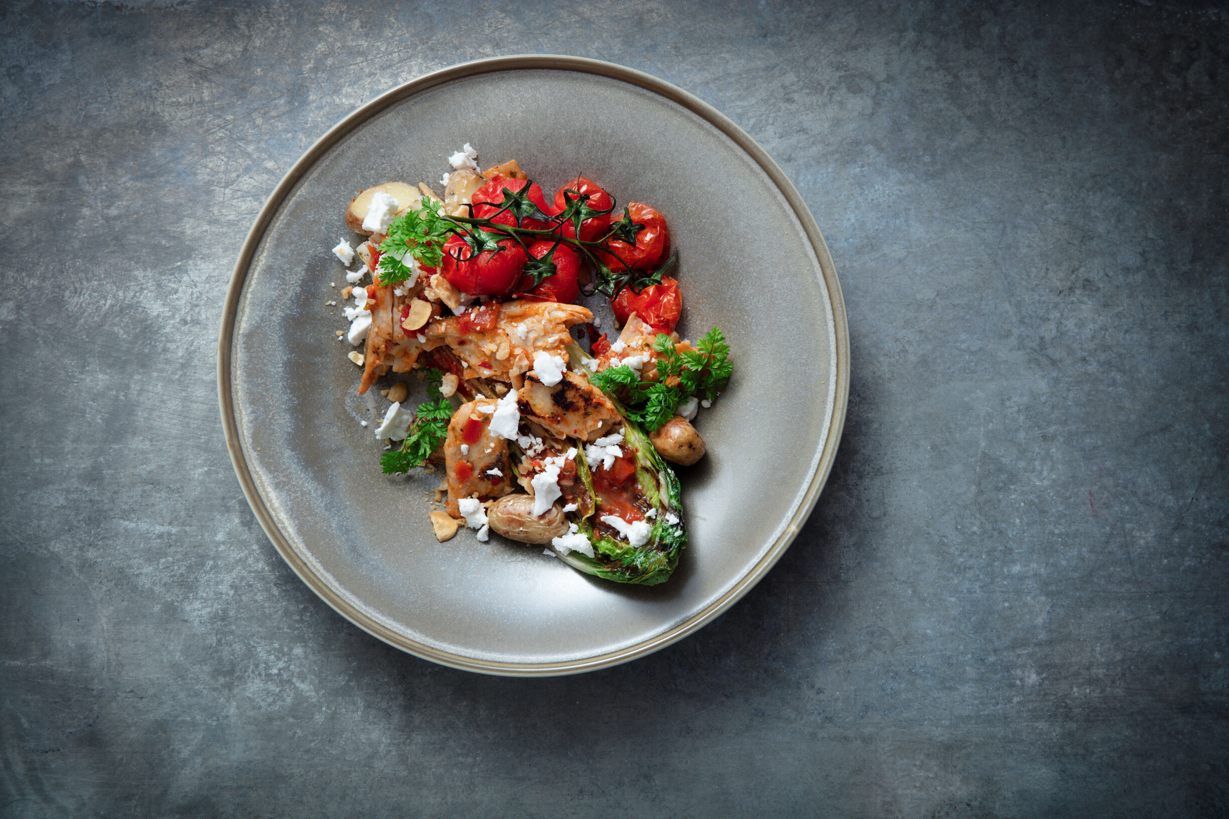 Romaine sla met kip en krieltjes