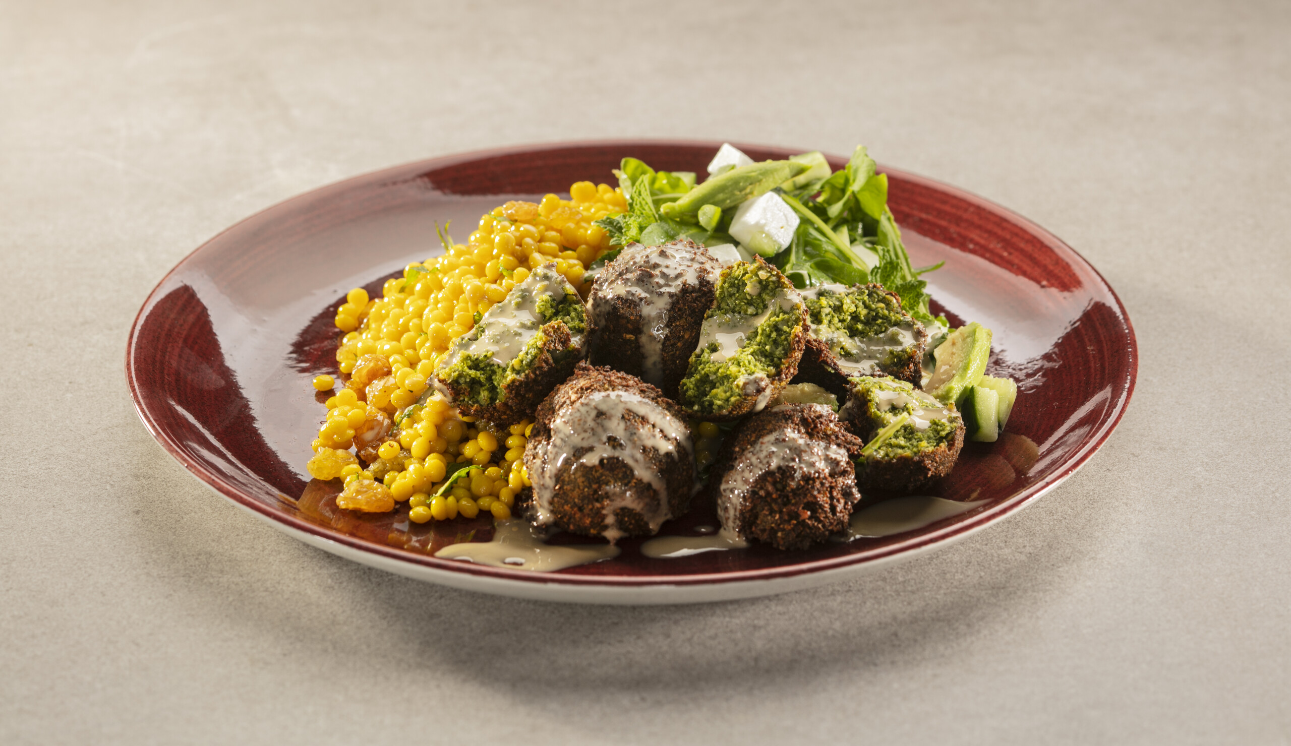 Spinaziefalafel met parelcouscous