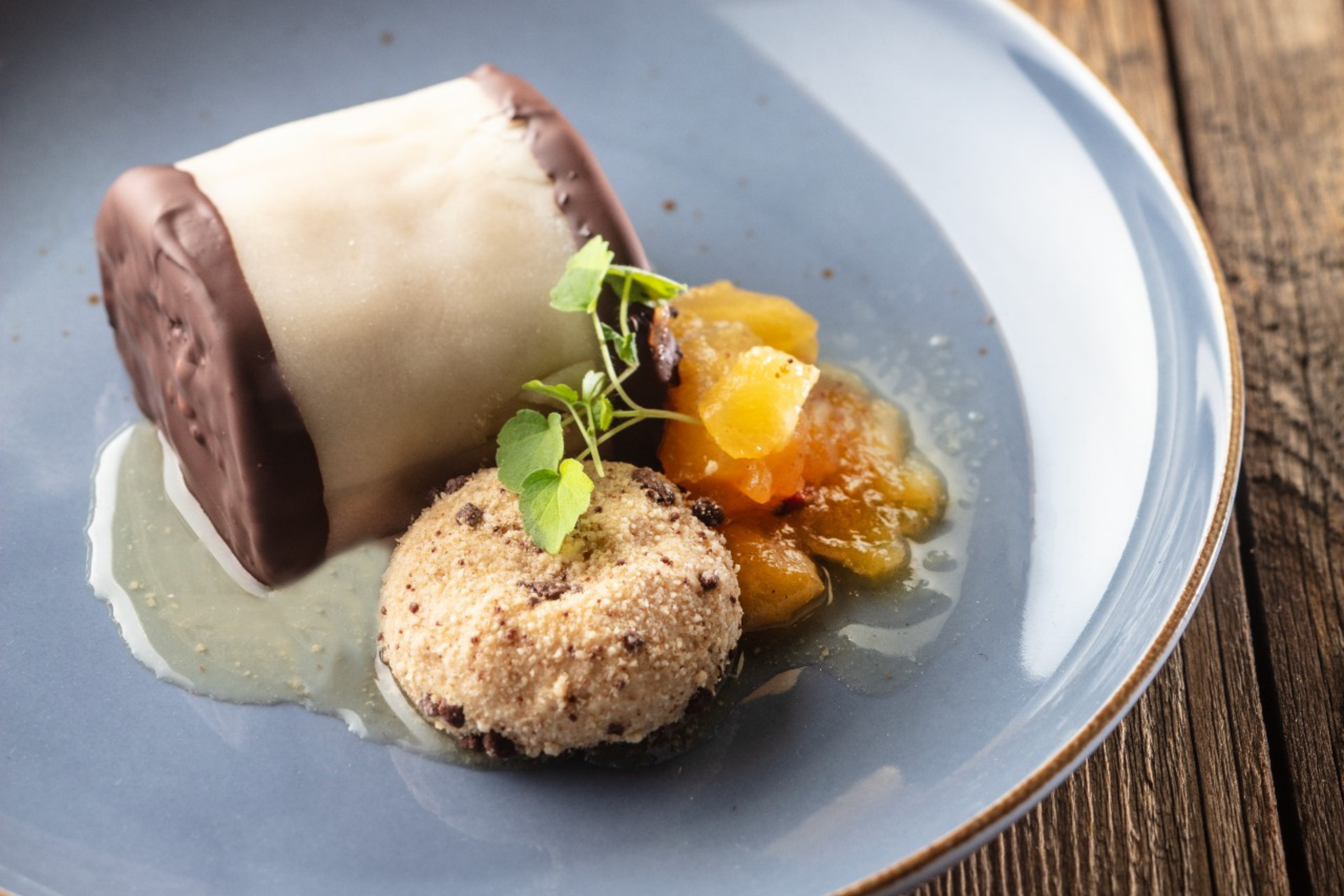 Kozak met chocolate chip dough chi