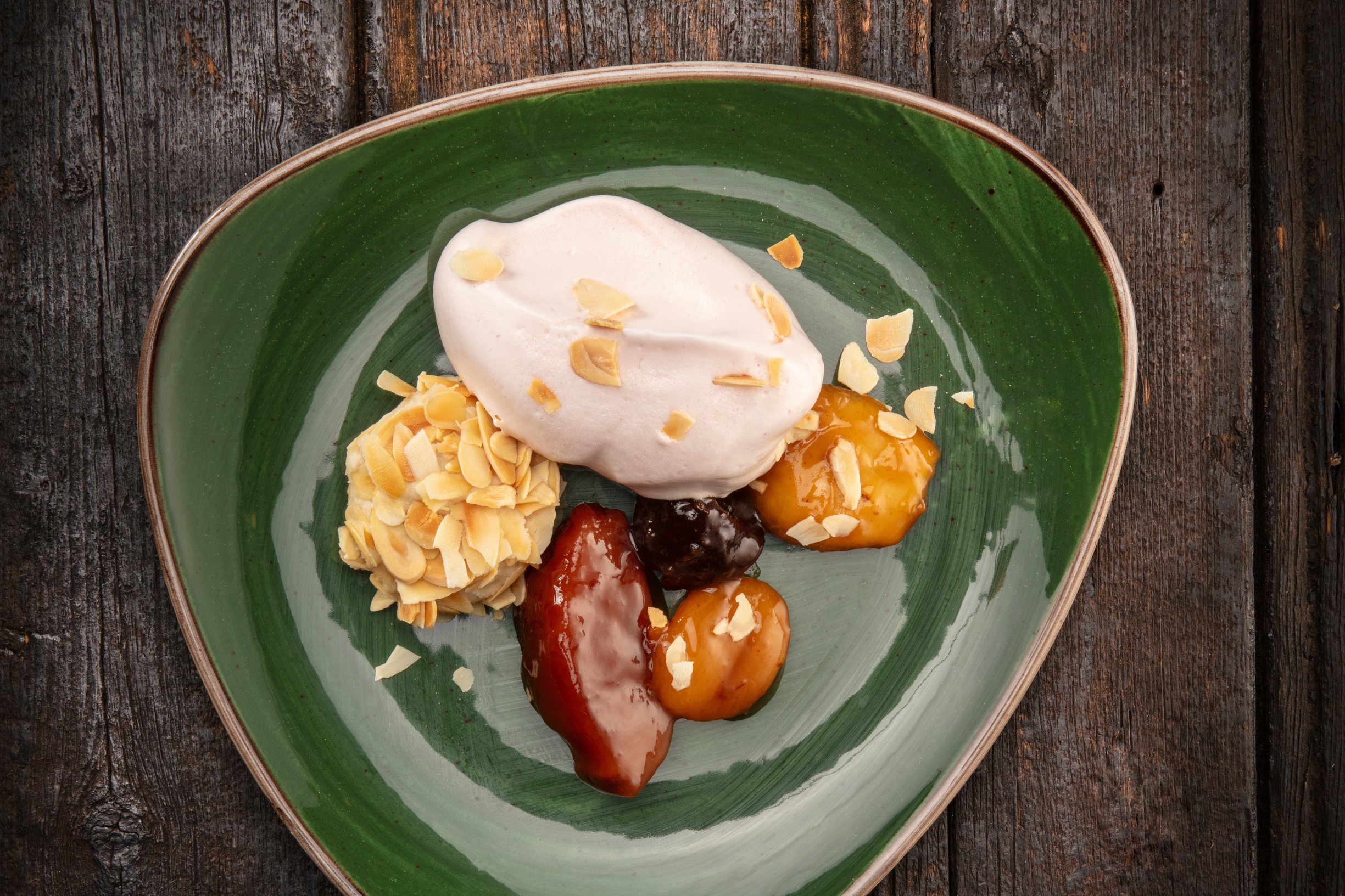 Haagse bluf met griesmeel-amandel bites