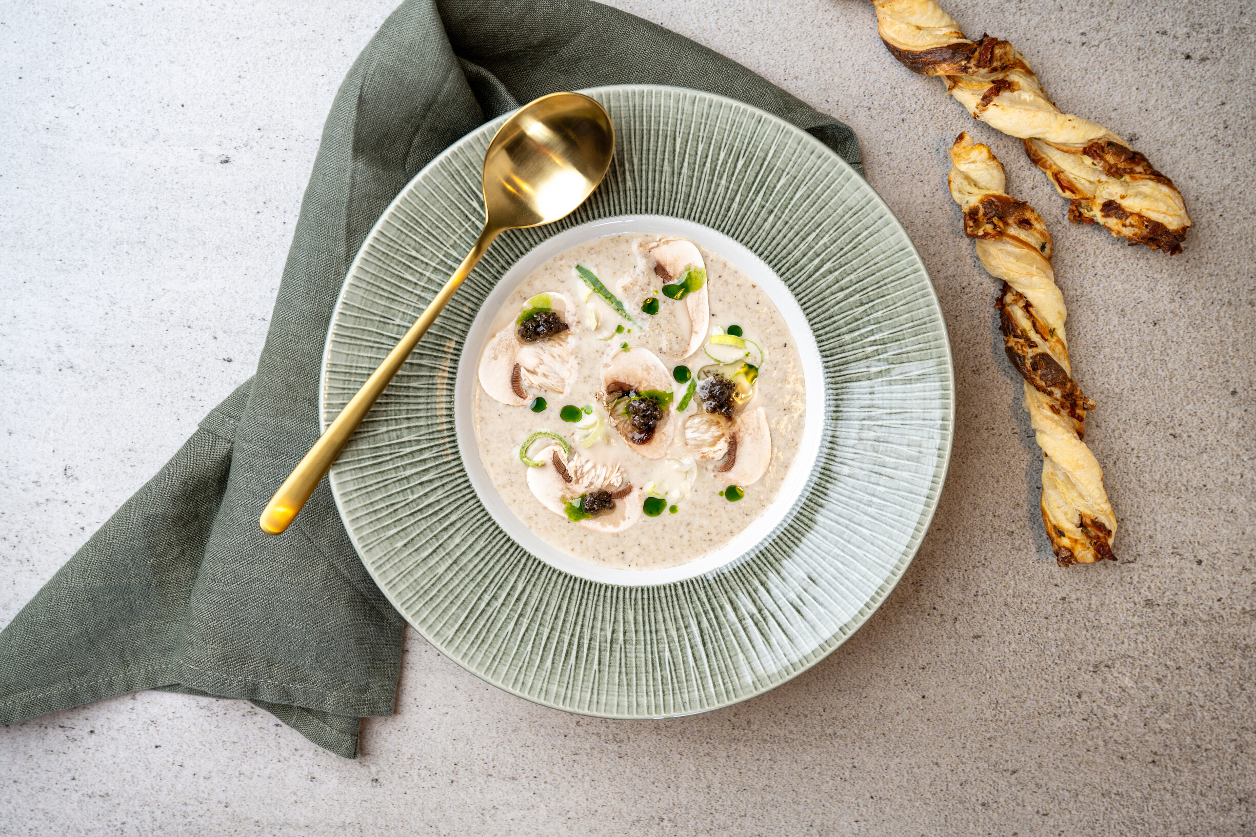 Champignonsoep met Livar-twisters
