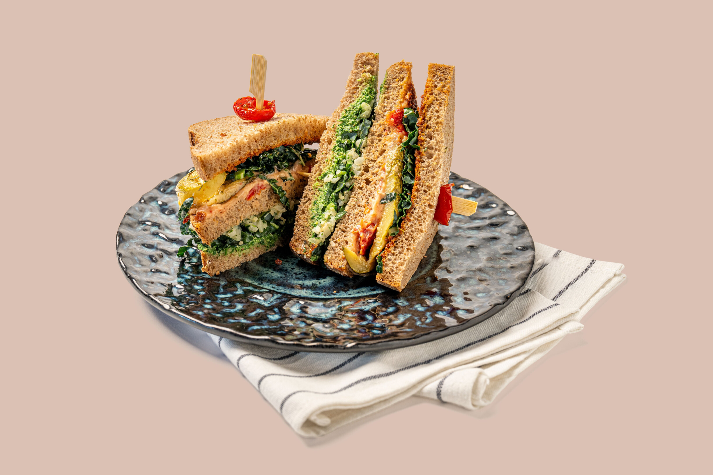 Sardijnse minestrone sandwich