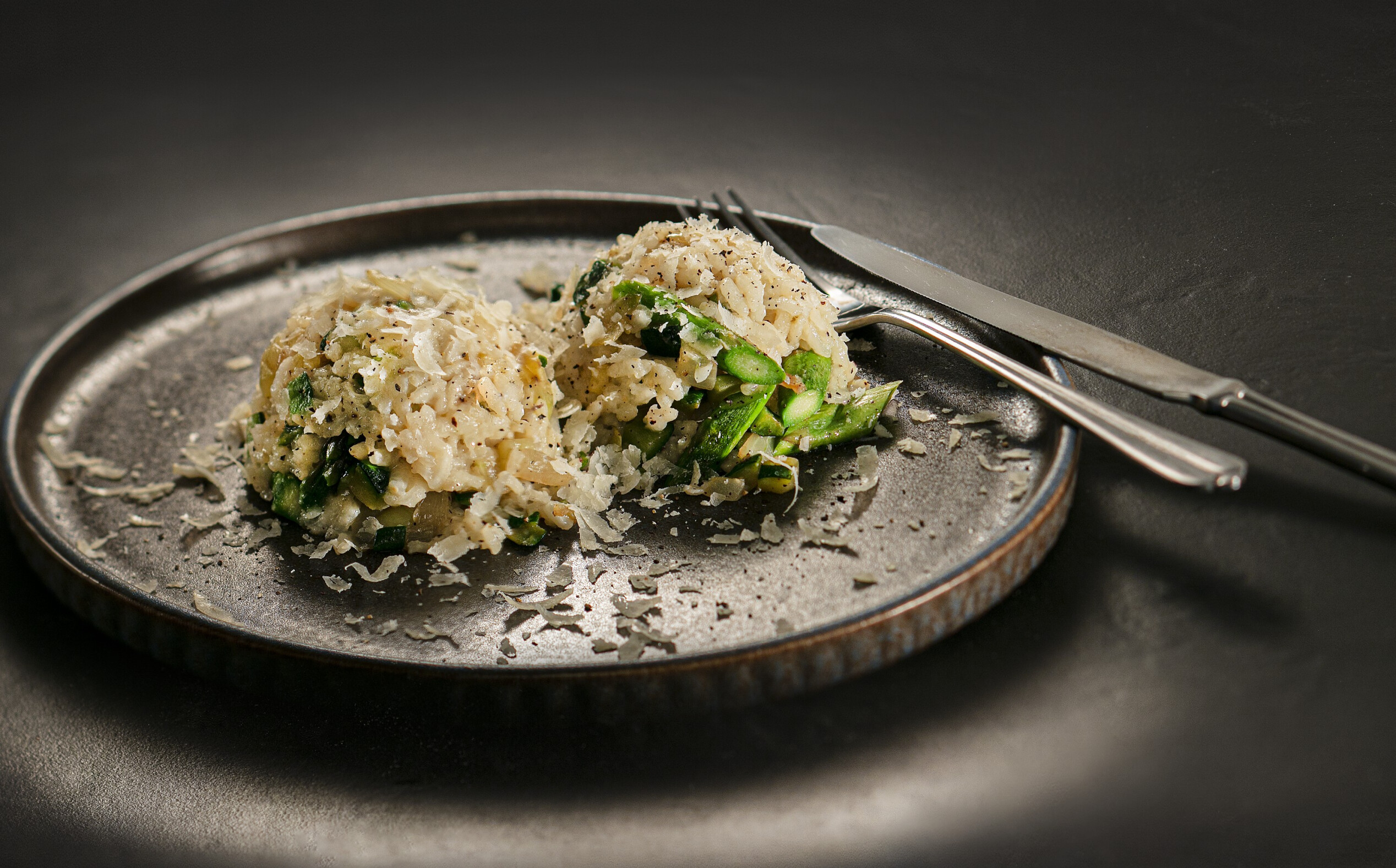 Risotto met courgette en groene asperges