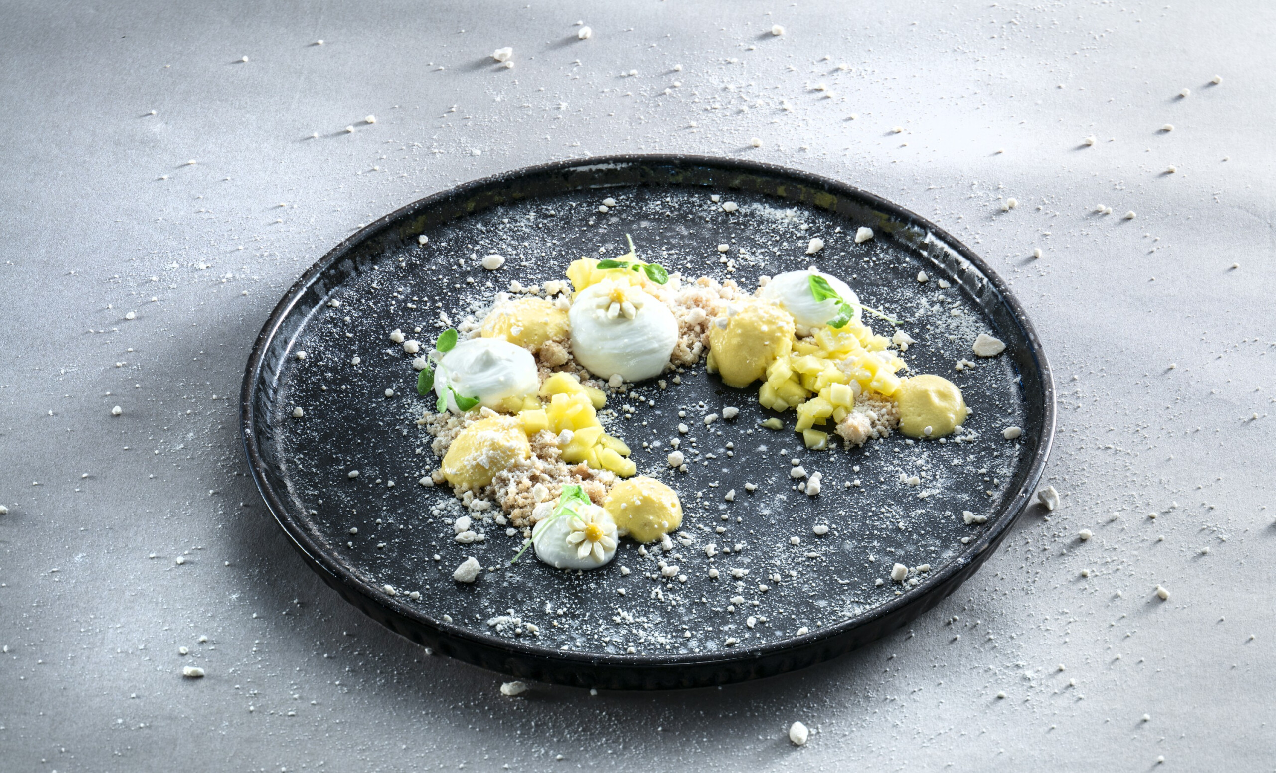 Tropical mango crumble