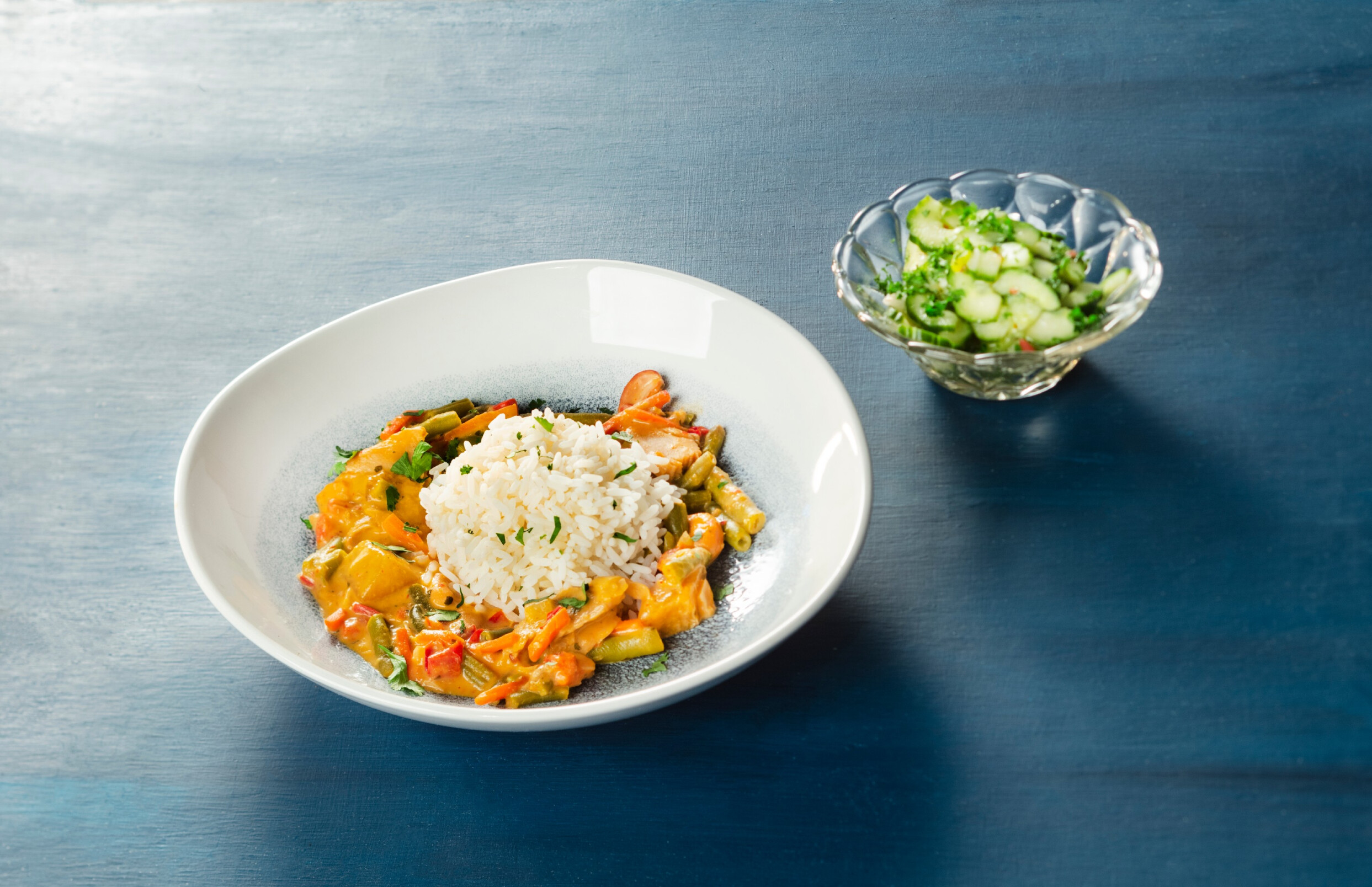 Witte rijst met mango curry