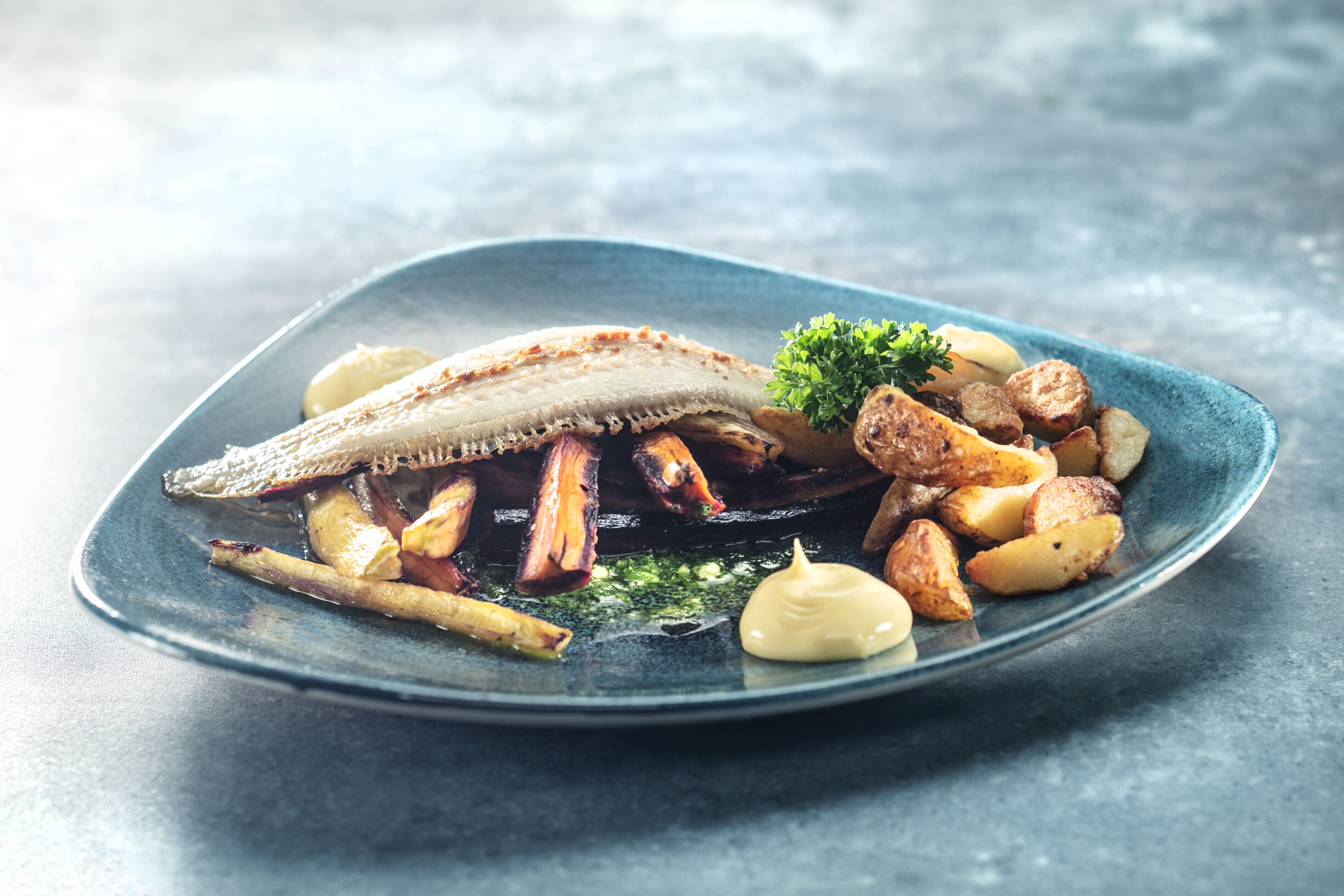 Sliptong met regenboog wortels