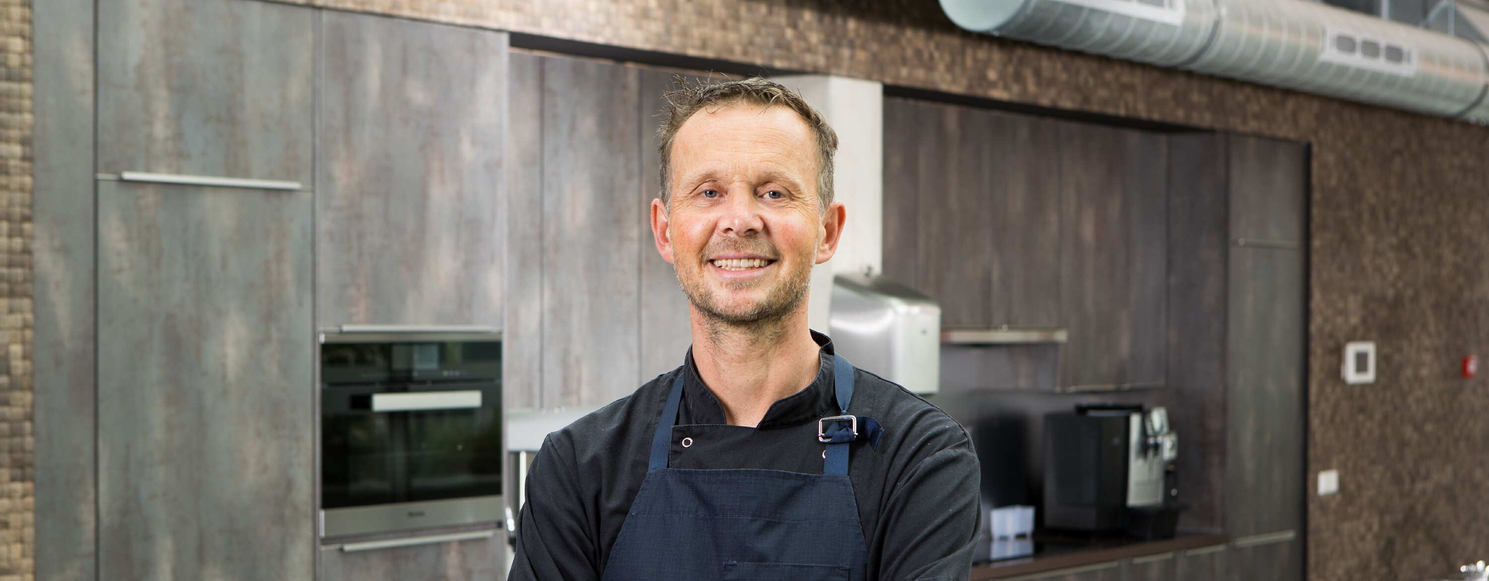 Koken in een huiskamer vol gastvrijheid