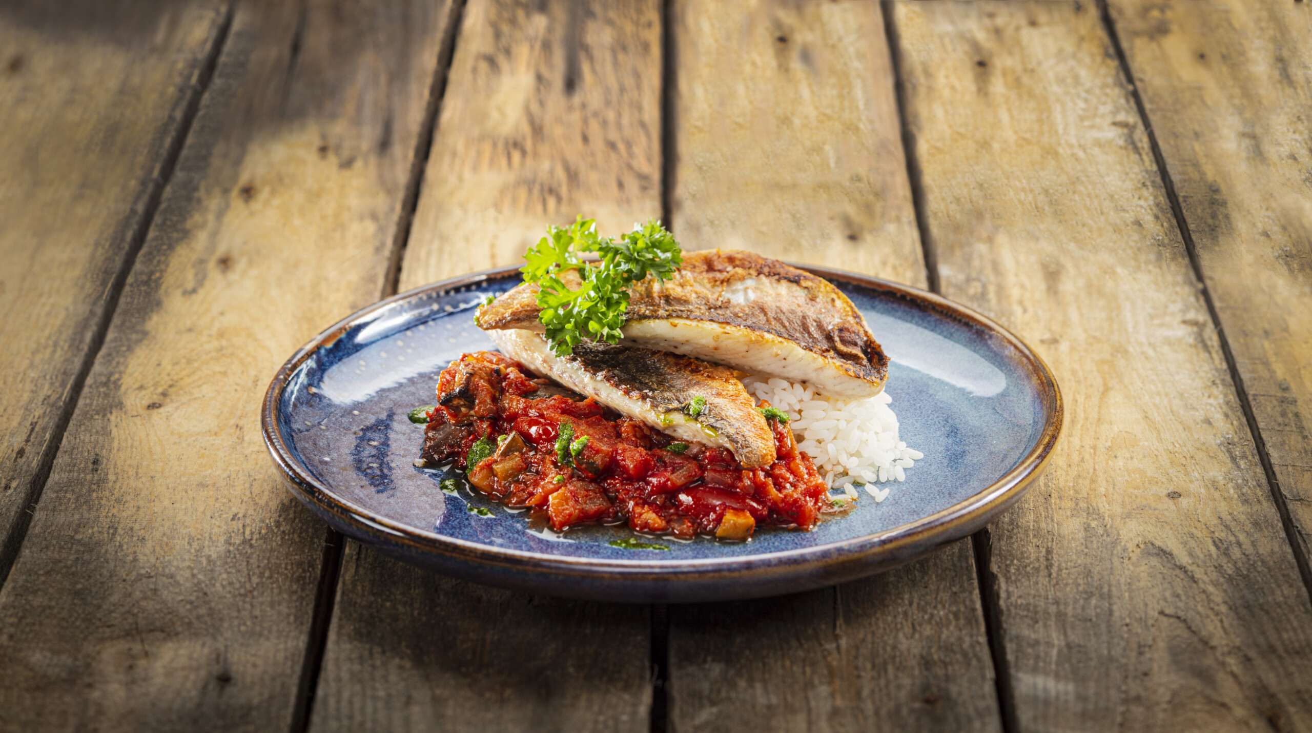 Gebakken rode poon met ratatouille