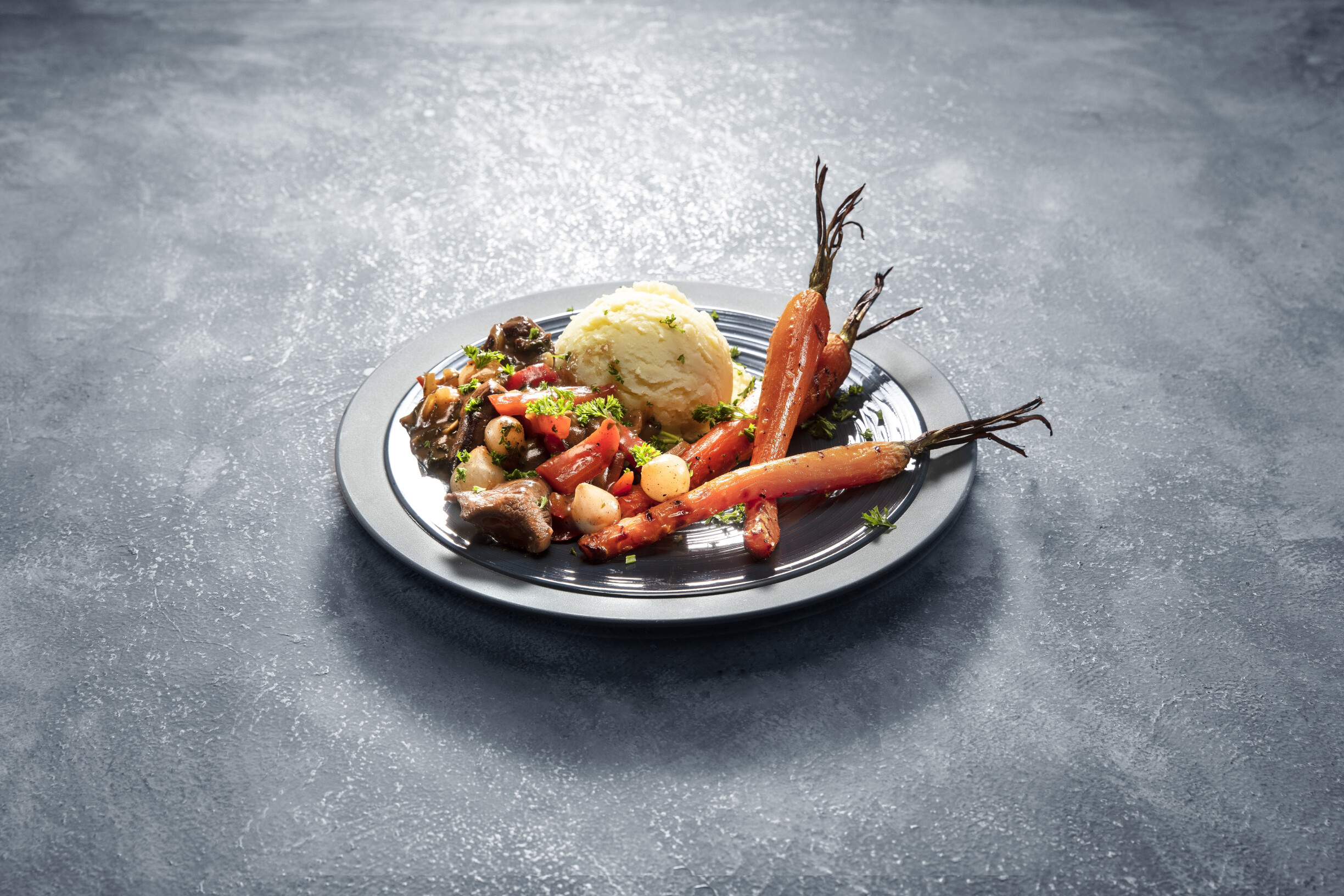 Wildhachee met gegrilde wortel en aardappelpuree