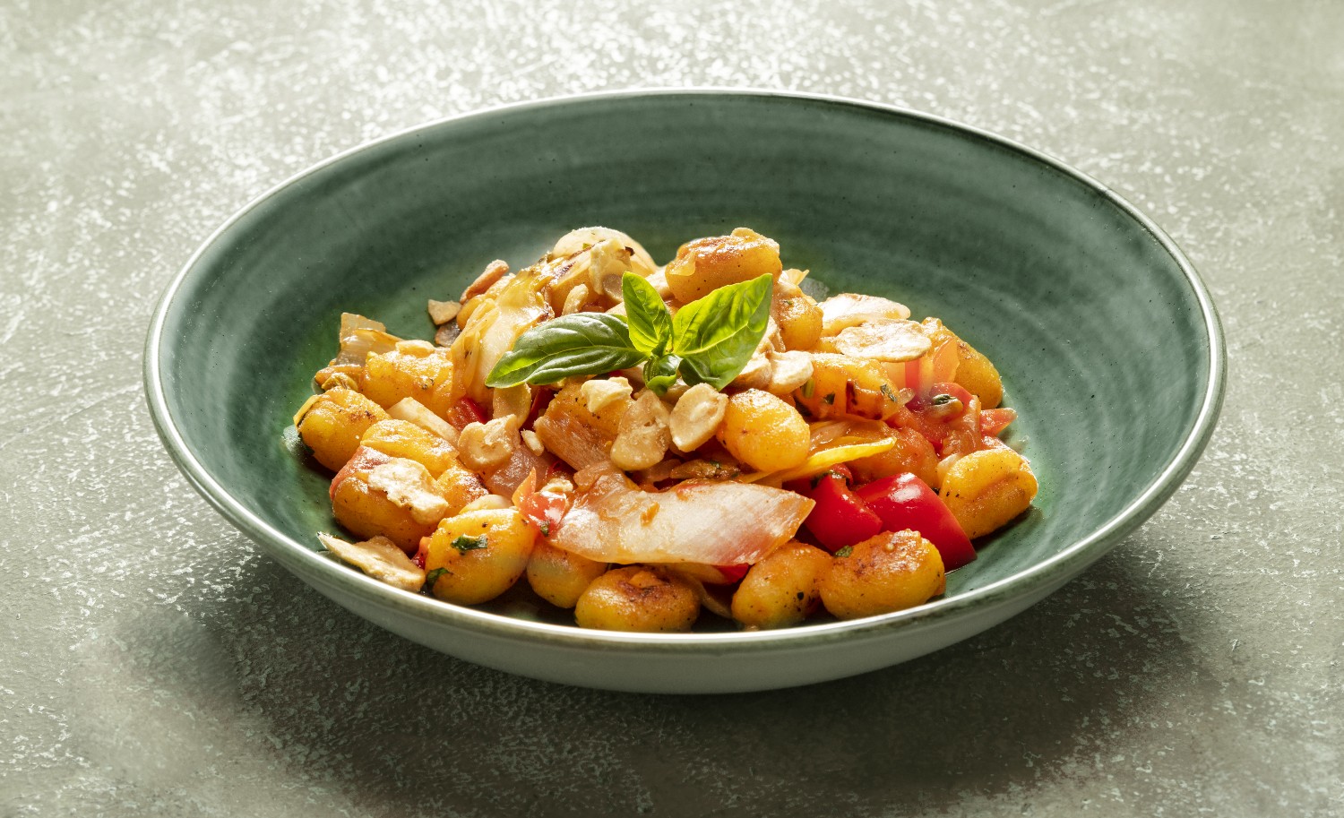 Gnocchi met witlof en basilicum Gnocchi met witlof en basilicum